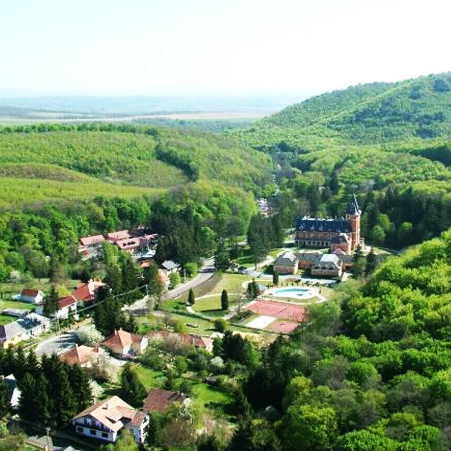 Hotel Matra Wellness Vendeghaz Parádsasvár Zewnętrze zdjęcie