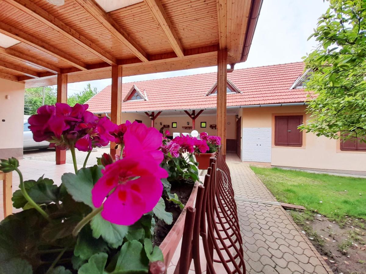 Hotel Matra Wellness Vendeghaz Parádsasvár Zewnętrze zdjęcie